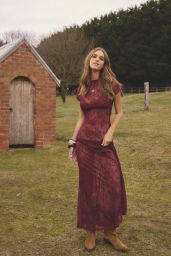 Emily Feld Embraces Rustic Romance For Aralina