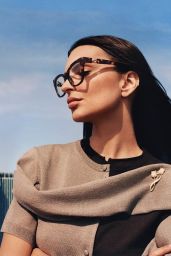 Emily Ratajkowski Unveils Tory Burch Eyewear Fall 2025