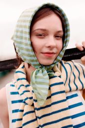 Emma Myers Debuts Seaside Preppy for Seventeen August 2025