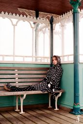 Emma Myers Debuts Seaside Preppy for Seventeen August 2025