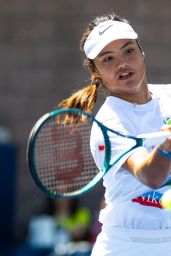 Emma Raducanu Debuts Playful Power at US Open Practice