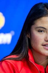 Emma Raducanu Debuts Playful Power at US Open Practice