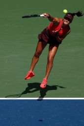 Emma Raducanu Defeats Ena Shibahara at US Open First Round