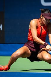 Emma Raducanu Defeats Ena Shibahara at US Open First Round