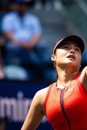 Emma Raducanu Defeats Ena Shibahara at US Open First Round