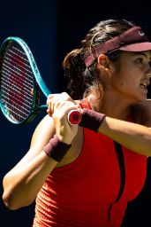 Emma Raducanu Defeats Ena Shibahara at US Open First Round