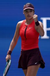 Emma Raducanu Defeats Janice Tjen at US Open Flushing Meadows