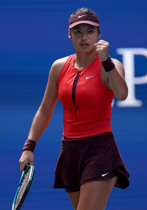 Emma Raducanu Defeats Janice Tjen at US Open Flushing Meadows