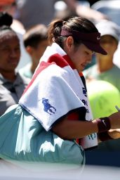 Emma Raducanu Defeats Janice Tjen at US Open Flushing Meadows