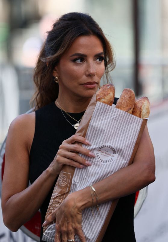 Eva Longoria’s Parisian Filming Uniform
