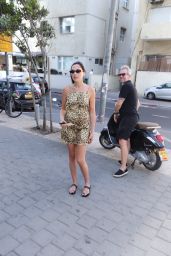 Gal Gadot Channels Urban Safari in Tel Aviv