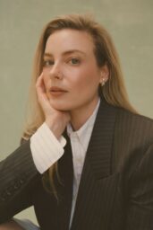 Gillian Jacobs GLAMOUR Mexico August 2025