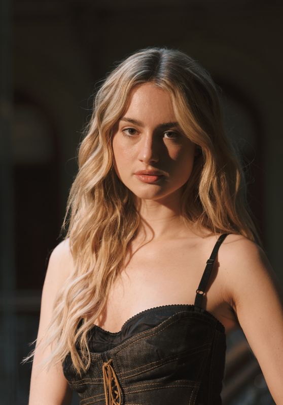 Grace Van Patten