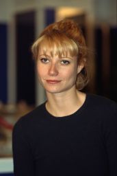 Gwyneth Paltrow Attends Berlin Film Fest in Emblematic Black – 1998