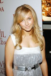 Hayden Panettiere Attends “Devil Wears Prada” Premiere NYC – 2006