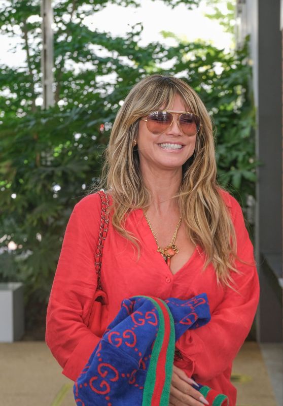 Heidi Klum Arrives in Bold Gucci Color at Venice Film Festival 2025
