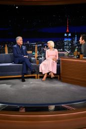 Helen Mirren’s Gilded Elegance on The Tonight Show