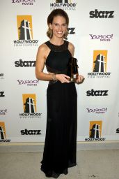 Hilary Swank Attends Hollywood Awards Gala in Beaded Noir – 2009