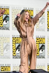 Holly Hunter Comic-Con Jumpsuit Style