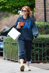 Isla Fisher Spotted Post-Pampering at Skin Glow – Notting Hill