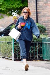 Isla Fisher Spotted Post-Pampering at Skin Glow – Notting Hill