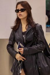 Jenna Ortega’s Neo-Goth Airport Arrival in Sydney