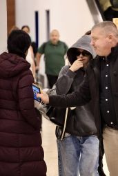 Jenna Ortega’s Neo-Goth Airport Arrival in Sydney