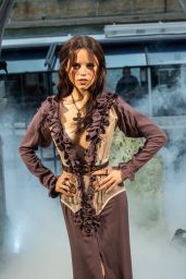 Jenna Ortega Unveils A Gothic Masterpiece For 