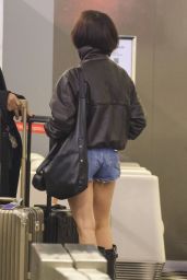 Jenna Ortega Unveils Edgy Airport Style in Sydney