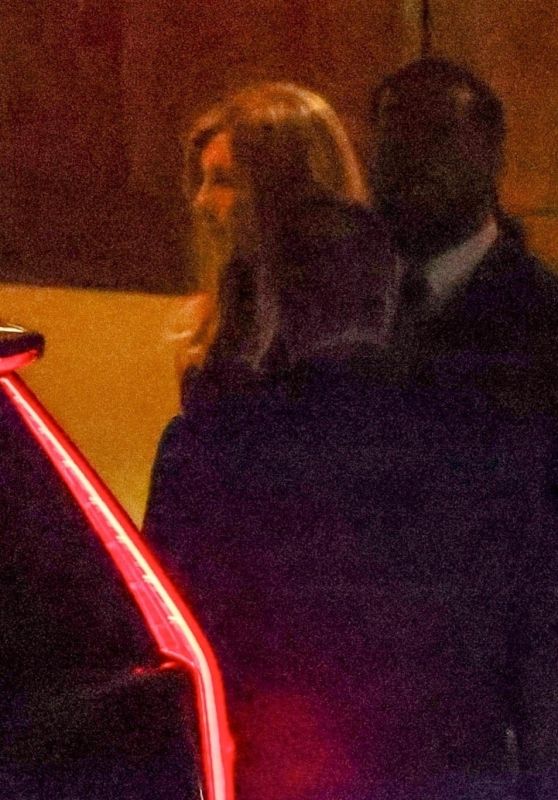 Jennifer Aniston Debuts Low-Key Night Look in LA with Jim Curtis