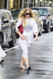 Jennifer Lawrence’s Vintage-Inspired NYC Uniform