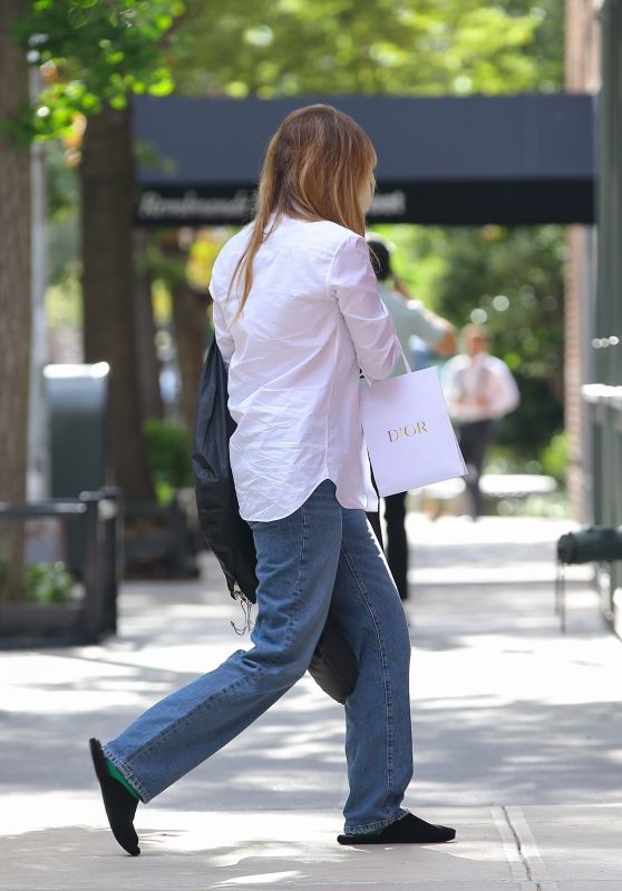 Jennifer Lawrence - Unveils Fall-Ready Blazer in NYC