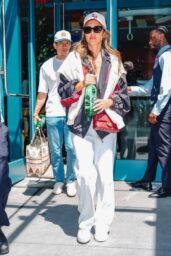 Jessica Alba's Platform Sneaker Comeback 2025