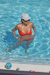 Jessica Alba Unveils Red Bikini Moment at Miami Poolside – August 2025