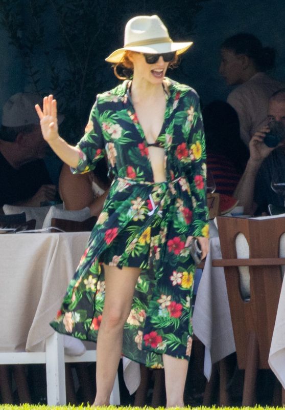 Jessica Chastain Embraces Sardinian Seaside Chic