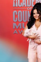 Jessie Murph Unveils Fringe Fantasy with Piglet Plus-One at ACMs 2025