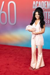 Jessie Murph Unveils Fringe Fantasy with Piglet Plus-One at ACMs 2025