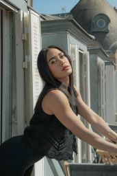 Joséphine Jobert unveils Sun-Soaked Urban Chic 2025