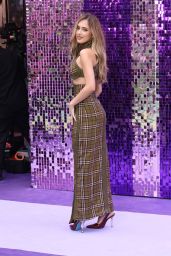 Julia Butters Debuts Plaid Precision at Freakier Friday UK Premiere – July 2025