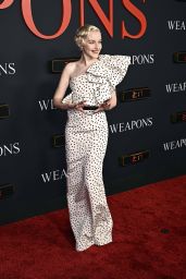 Julia Garner Debuts Gucci Resort 2026 at Weapons Premiere