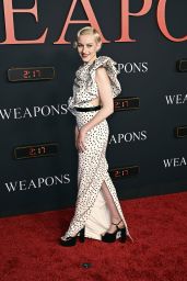 Julia Garner Debuts Gucci Resort 2026 at Weapons Premiere
