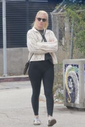 Kate Mara’s Chic Coffee Run, Styled for Los Angeles