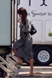 Kendall Jenner’s Sudden Bangs Behind the Scenes