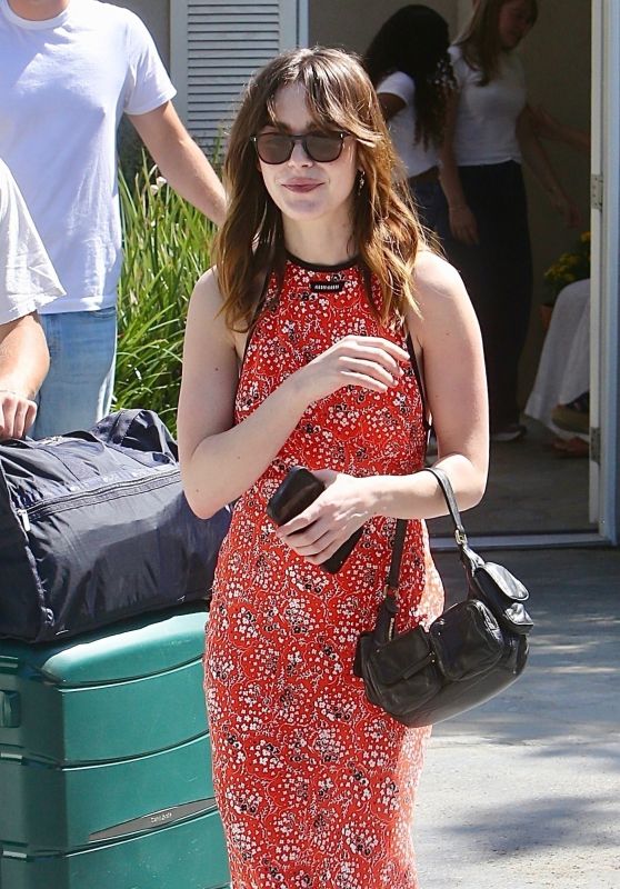 Kiernan Shipka’s Brentwood ‘Day of Indulgence’ Style