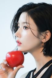 Kwon Eunbi Unveils THE RED Concert Promos