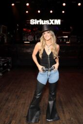 Lainey Wilson Unveils Cowgirl Couture in Los Angeles