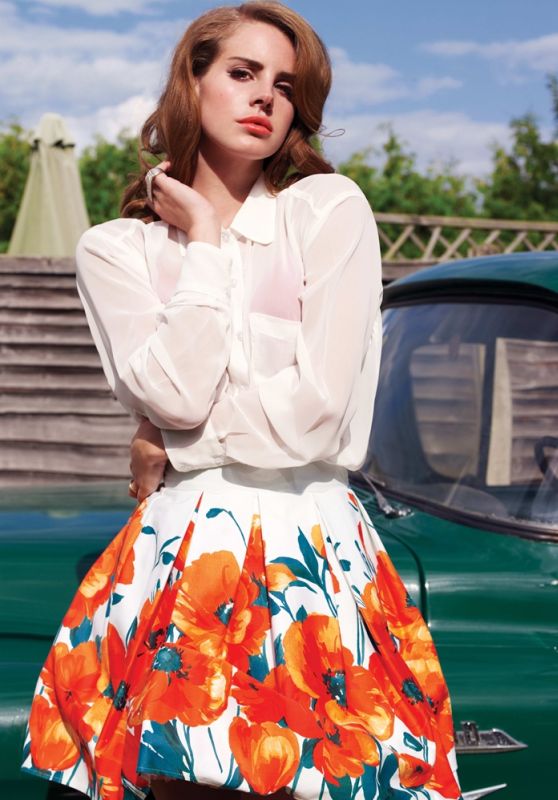Lana Del Rey Unveils Retro-Bohemian Euphoria in 2011
