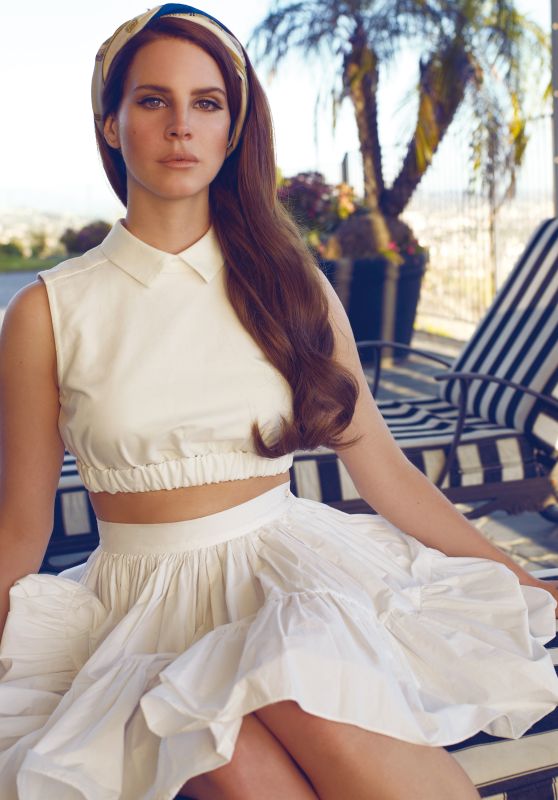 Lana Del Rey Unveils Vintage Riviera Glamour in 2012