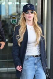 Lindsay Lohan's Airport Style Unveils Luxe Normcore