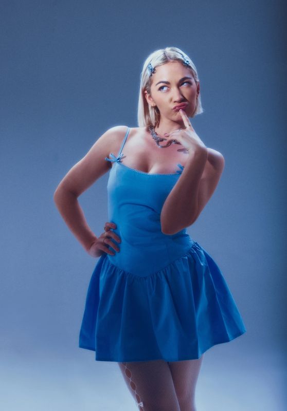 Lo Lauren Unveils Whiplash Chic for Vingt Sept Magazine May 2025